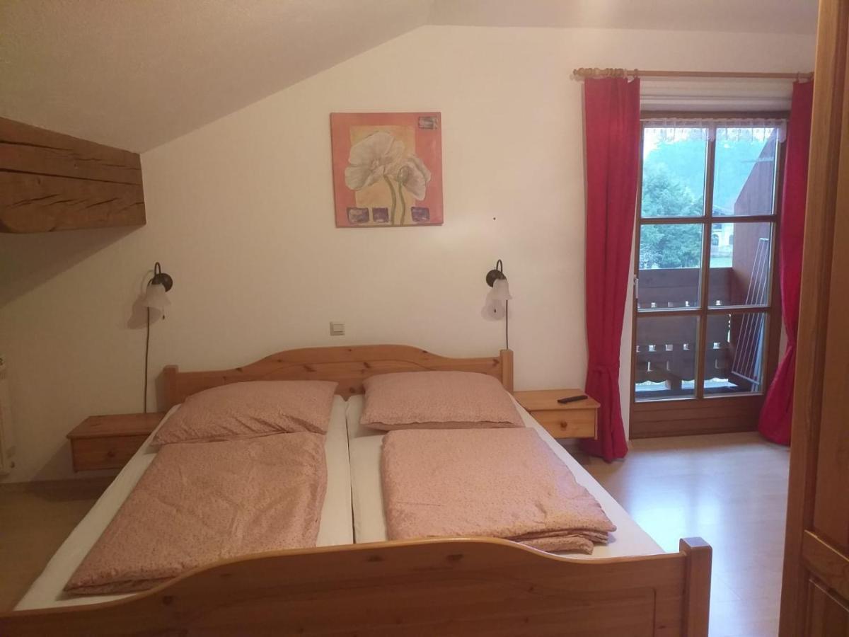Paulhuberhof Apartment Chieming Bagian luar foto